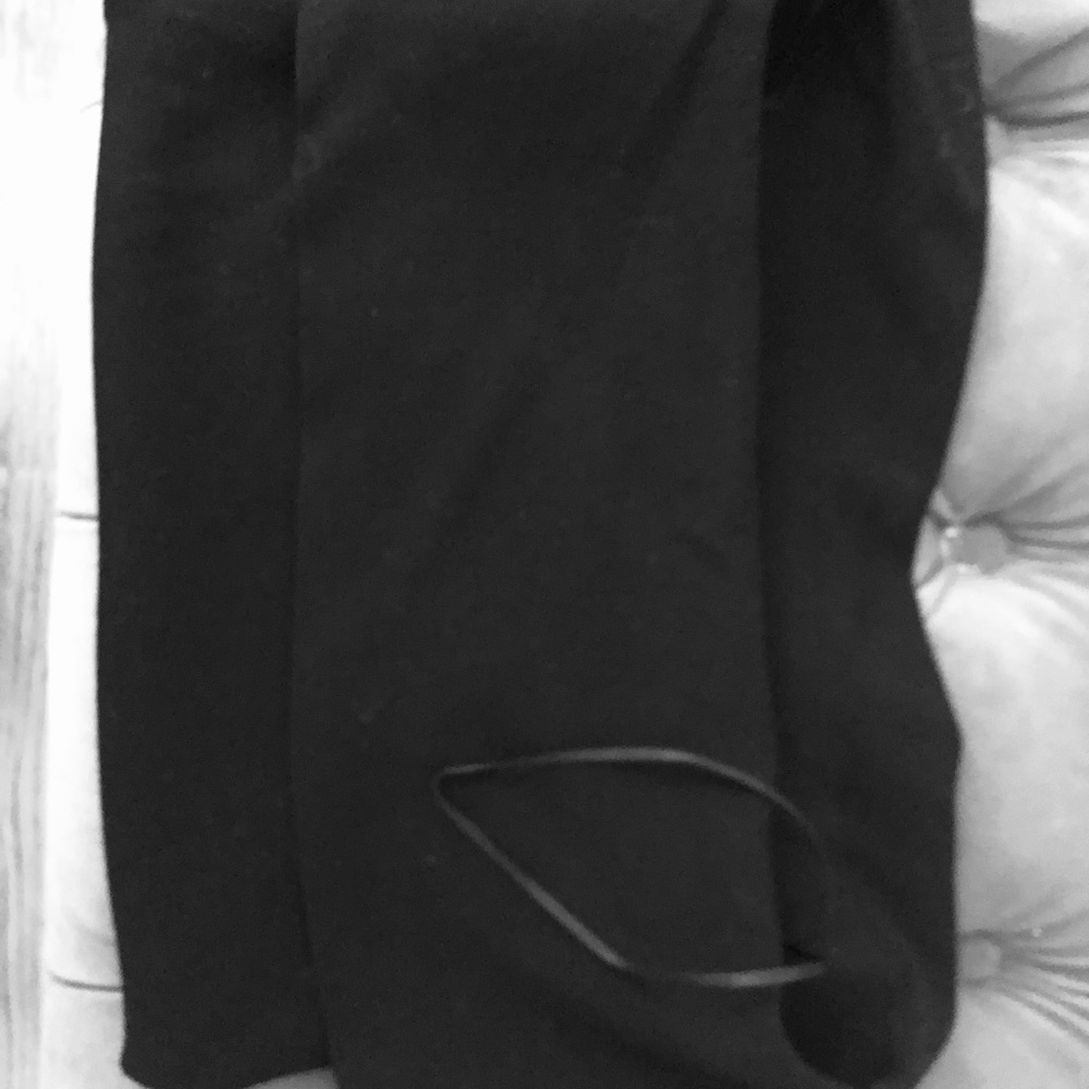 Club Monaco off the shoulder short sleeve - Picture 6 of 7